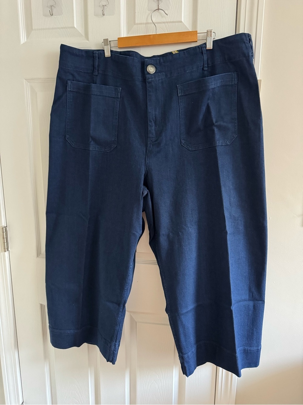 NWT ANTHROPOLOGIE The Colette Crop High Rise Wide Leg Jeans by Maeve 26W - Picture 2 of 16
